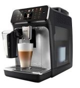 EP5546/70 automatický kávovar PHILIPS
