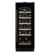 AWUS020B5B vinotéka vstav. AEG