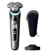 XP9202/10 HOLIACI STROJČEK PHILIPS